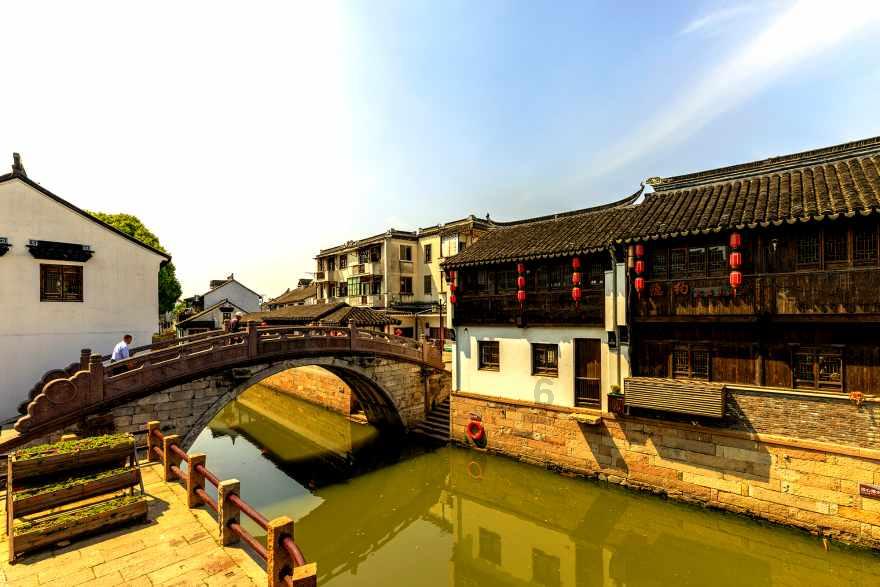 在《射雕》里，穆念慈终于活成了“她自己”